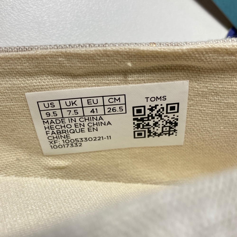TOMS Women's Alpargata Beige dragonflies Patterned Flats !!BRAND NEW!! - Picture 9 of 10